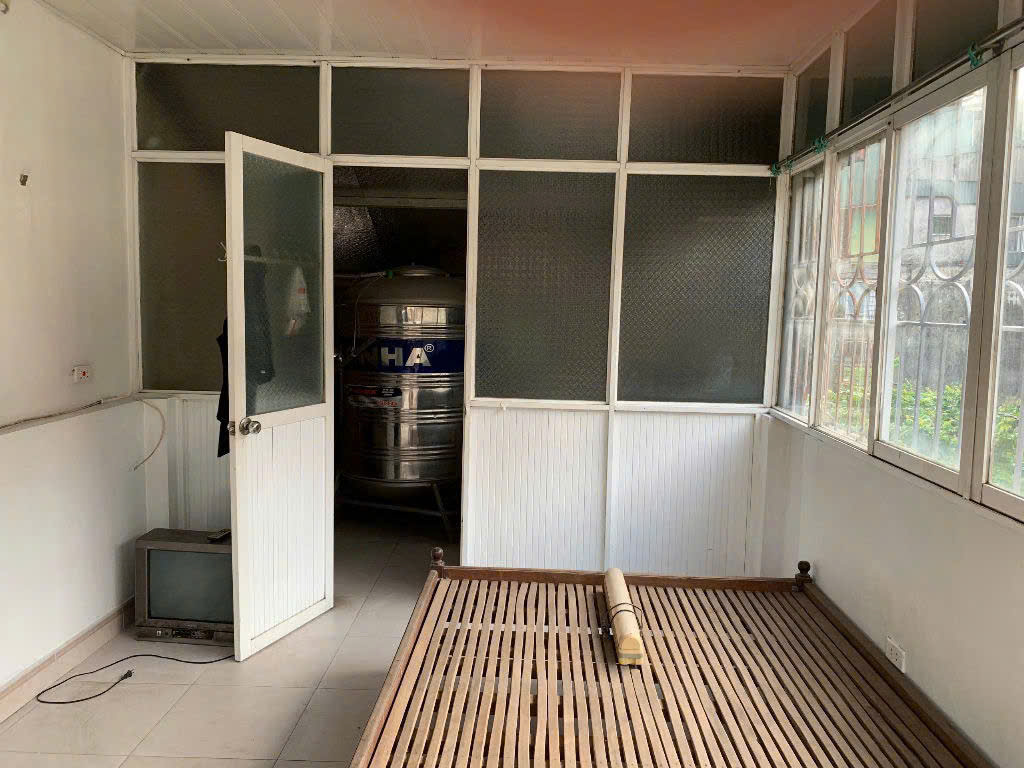 Cho thuê nhà ngõ 3 Trần Khánh Dư, 3 tầng, 2 ngủ, 6.5 Triệu (có t.lượng) ở gđ, nhóm - Ảnh 2